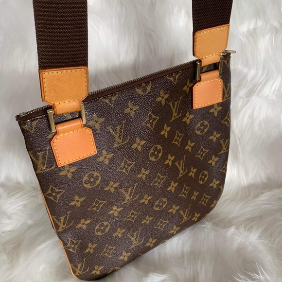 100% Authentic Louis Vuitton Pochette Bosphore Crossbody Bag - Picture 11 of 12